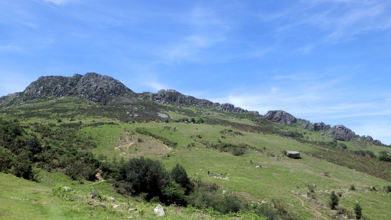 LA RHUNE DE COL EN COL DEPUIS SARE