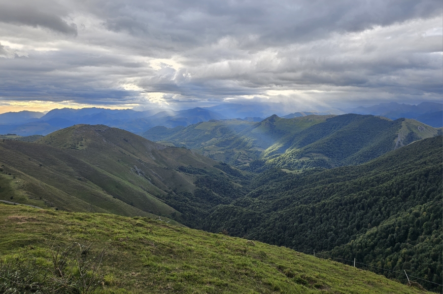 Ahüzki et le plateau d’Eltzarre – Source de la Bidouze